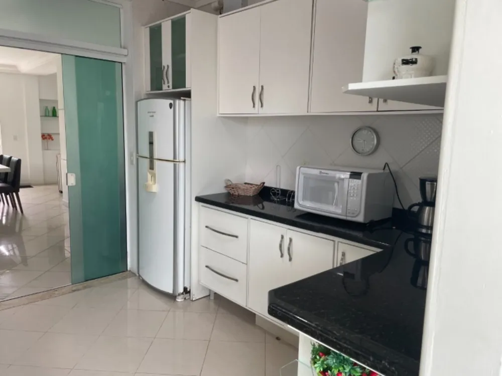 Casa, 6 quartos, 323 m² - Foto 4