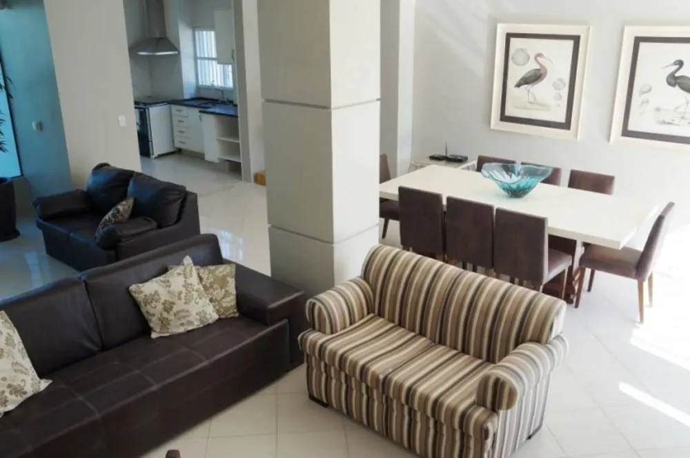 Casa, 6 quartos, 323 m² - Foto 2