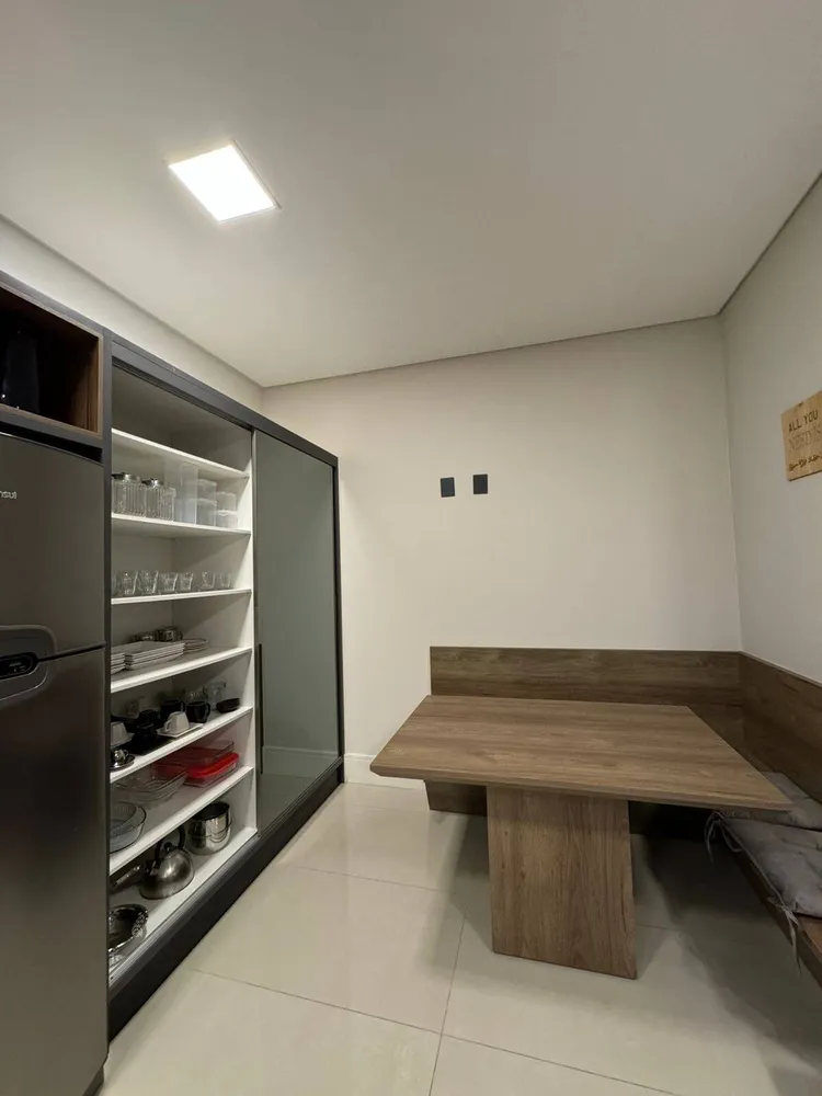 Apartamento, 3 quartos, 141 m² - Foto 2