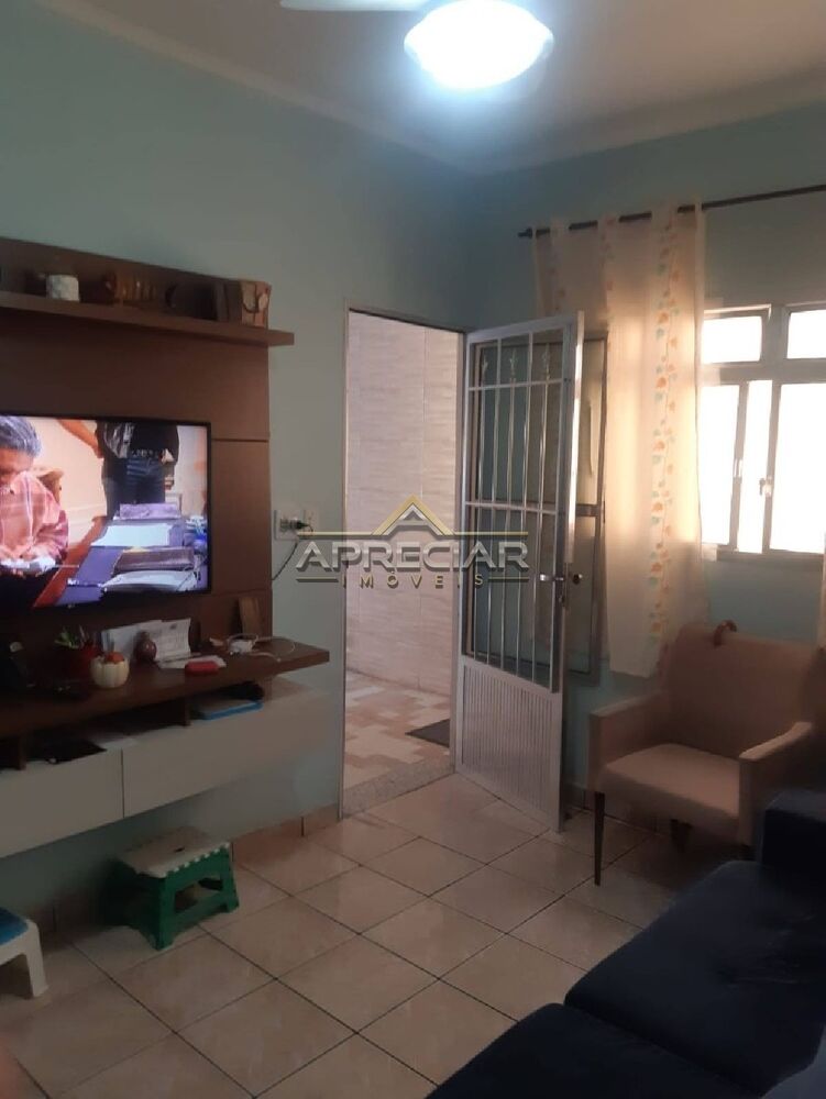 Casa à venda com 3 quartos - Foto 1