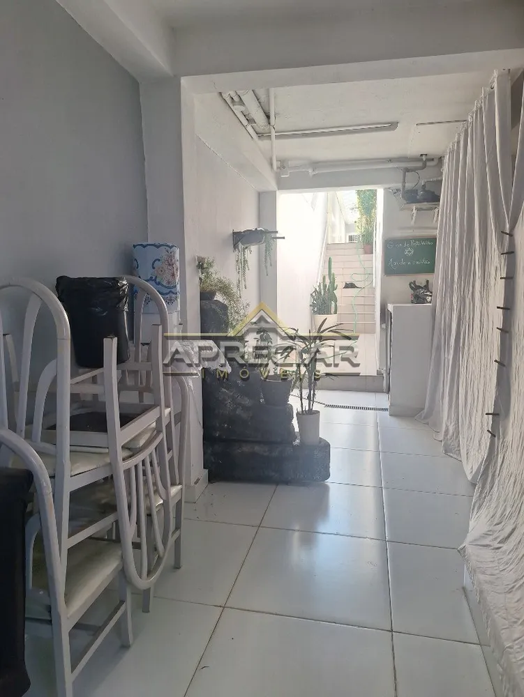 Casa, 3 quartos, 200 m² - Foto 9