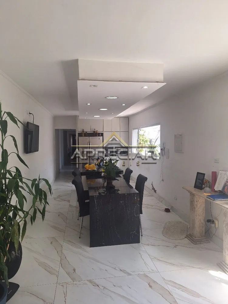 Casa, 3 quartos, 200 m² - Foto 1