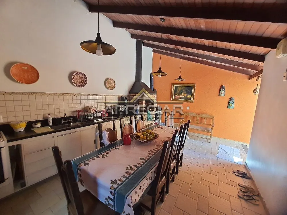 Sobrado, 2 quartos, 196 m² - Foto 1