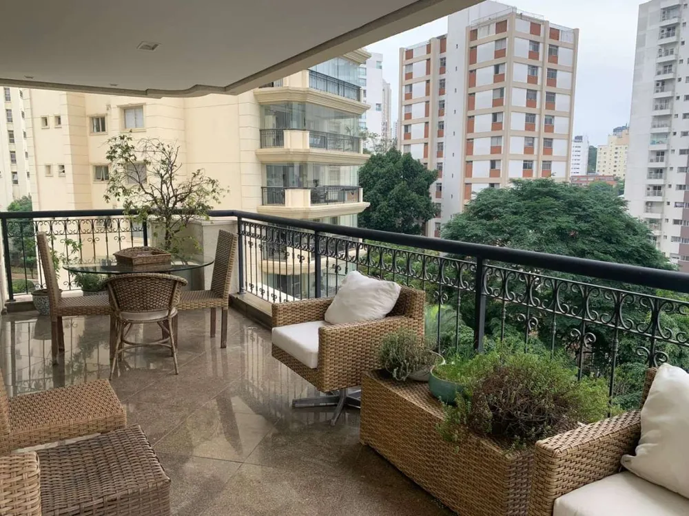 Apartamento, 4 quartos, 209 m² - Foto 1