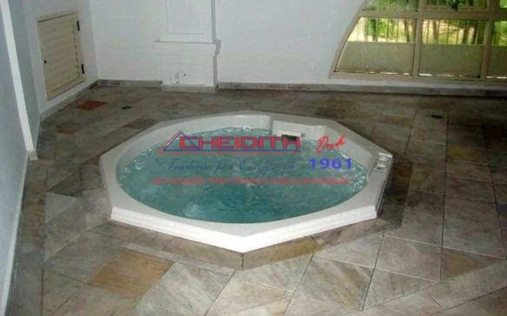 Apartamento, 3 quartos, 209 m² - Foto 1