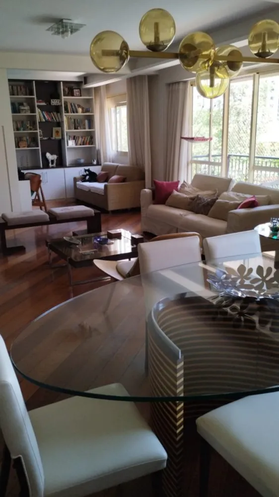 Apartamento, 3 quartos, 160 m² - Foto 1