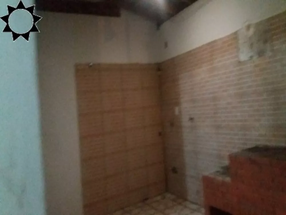 Casa à venda com 5 quartos, 200m² - Foto 5