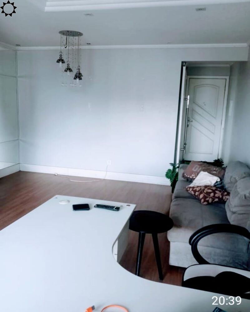 Apartamento à venda com 3 quartos, 70m² - Foto 2