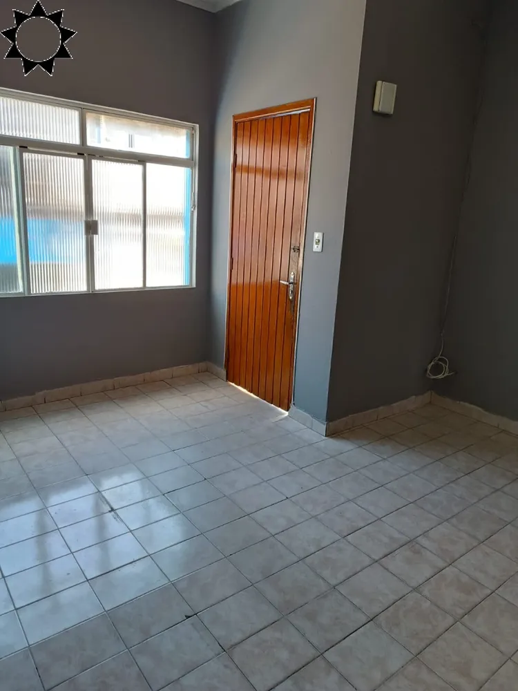 Casa, 6 quartos, 160 m² - Foto 5