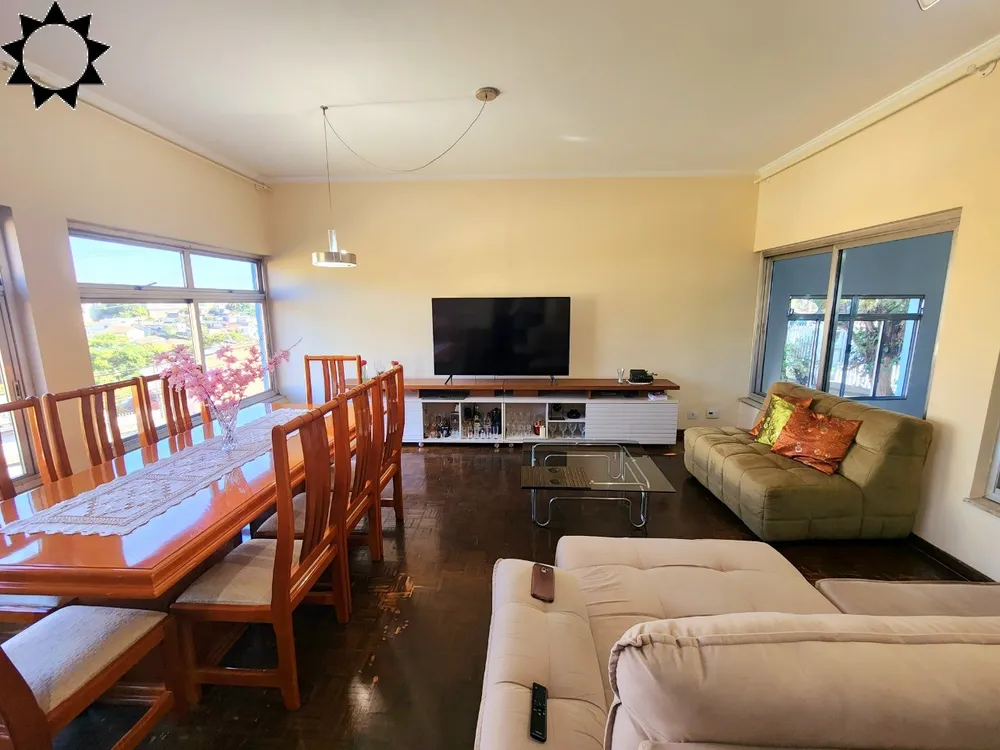 Casa, 3 quartos, 257 m² - Foto 1