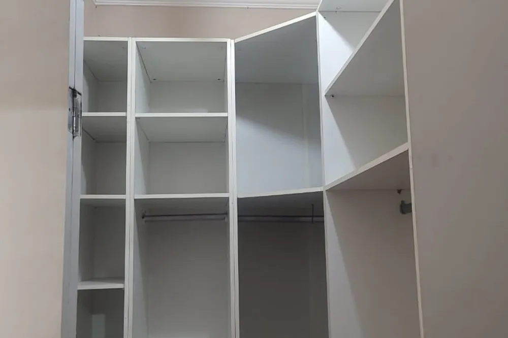 Casa, 4 quartos, 220 m² - Foto 1
