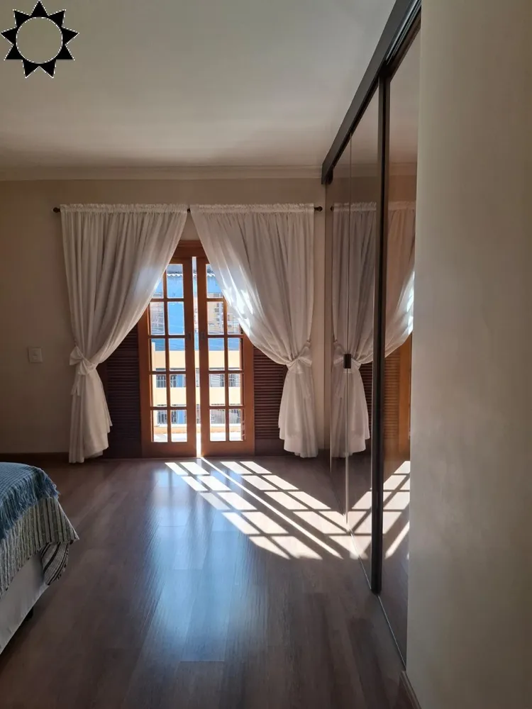 Casa, 3 quartos, 318 m² - Foto 2