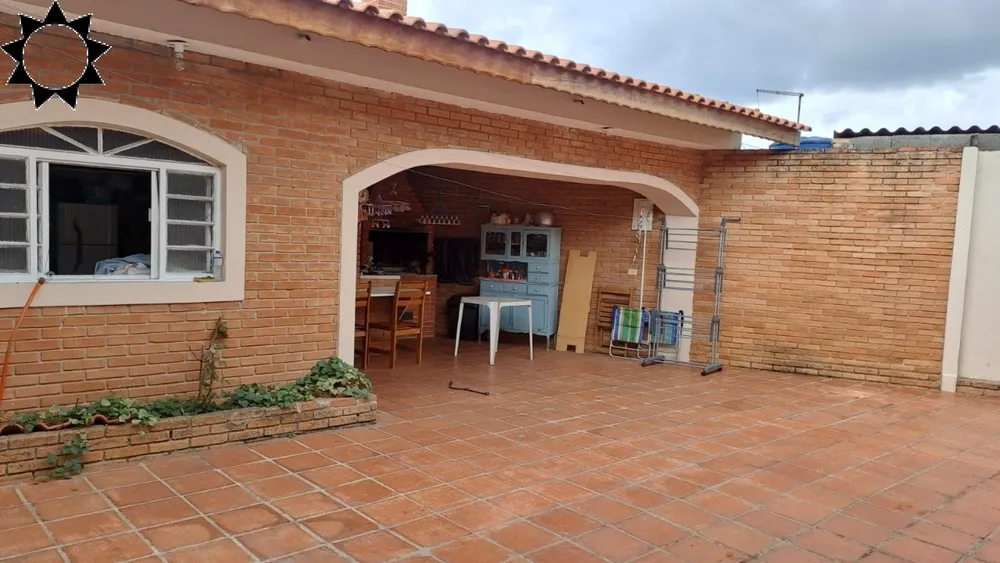 Casa, 3 quartos, 189 m² - Foto 2