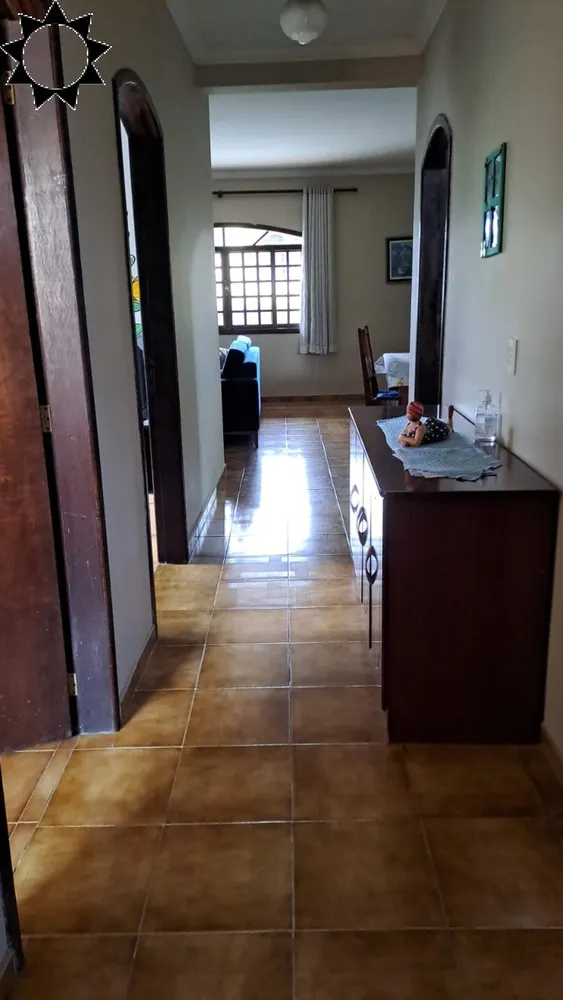 Casa, 3 quartos, 189 m² - Foto 2