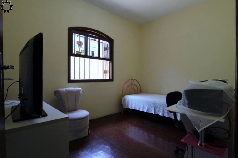 Casa à venda com 3 quartos, 280m² - Foto 3