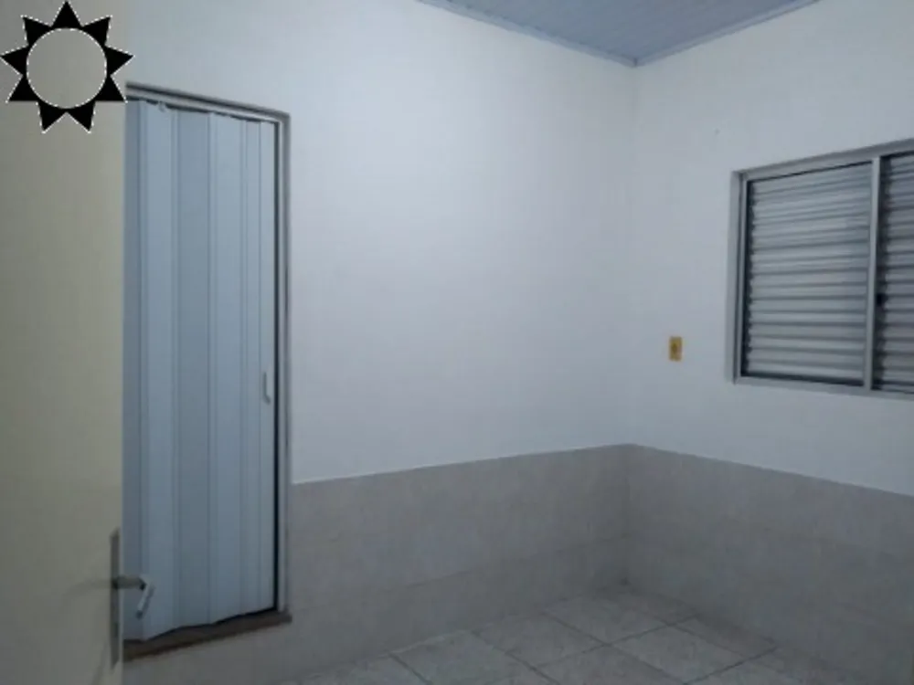 Casa, 5 quartos, 168 m² - Foto 2