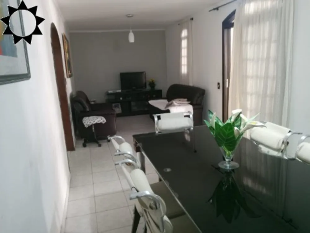 Casa, 3 quartos, 323 m² - Foto 1