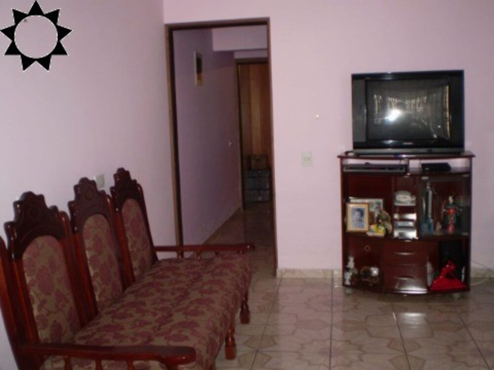 Casa à venda com 3 quartos, 224m² - Foto 4