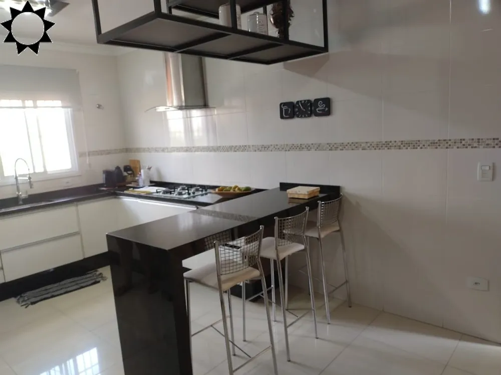 Casa, 3 quartos, 223 m² - Foto 6