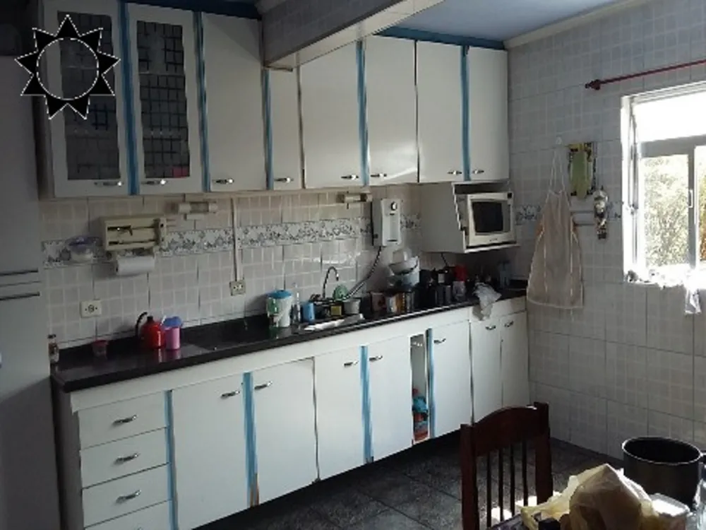 Casa, 4 quartos, 210 m² - Foto 2