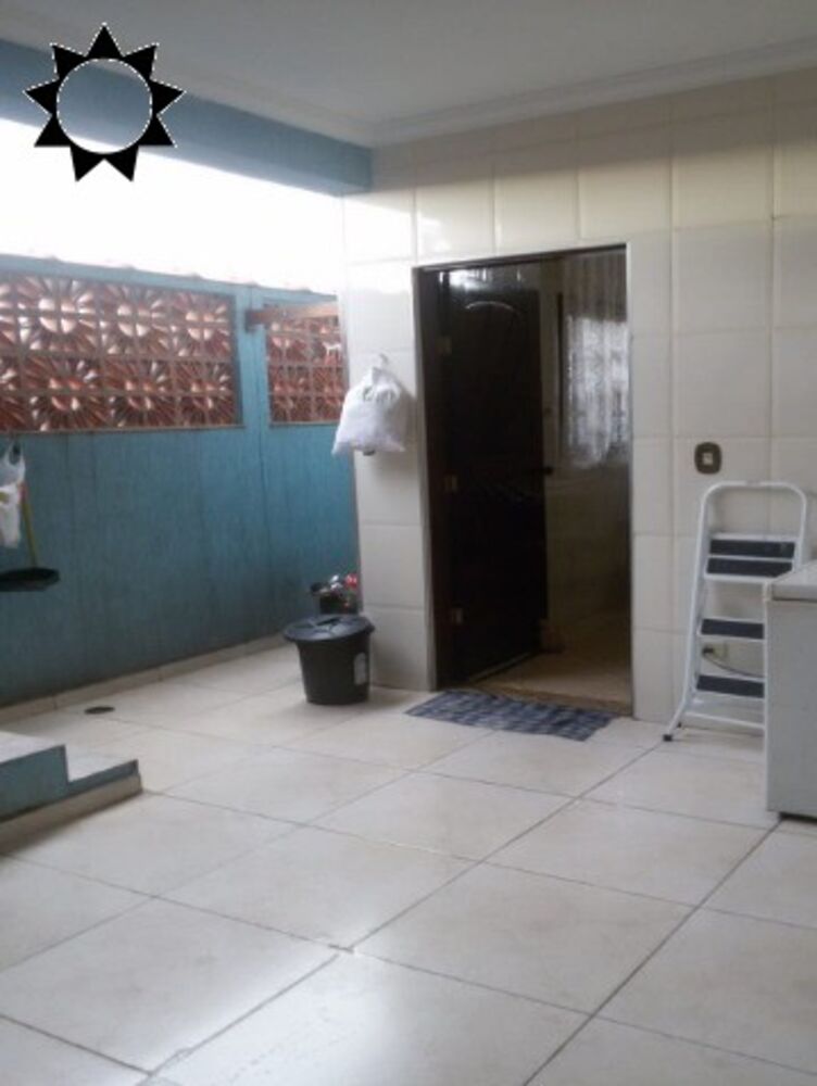 Casa, 3 quartos, 130 m² - Foto 2