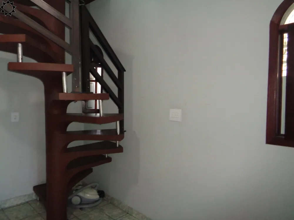 Casa, 4 quartos, 250 m² - Foto 2