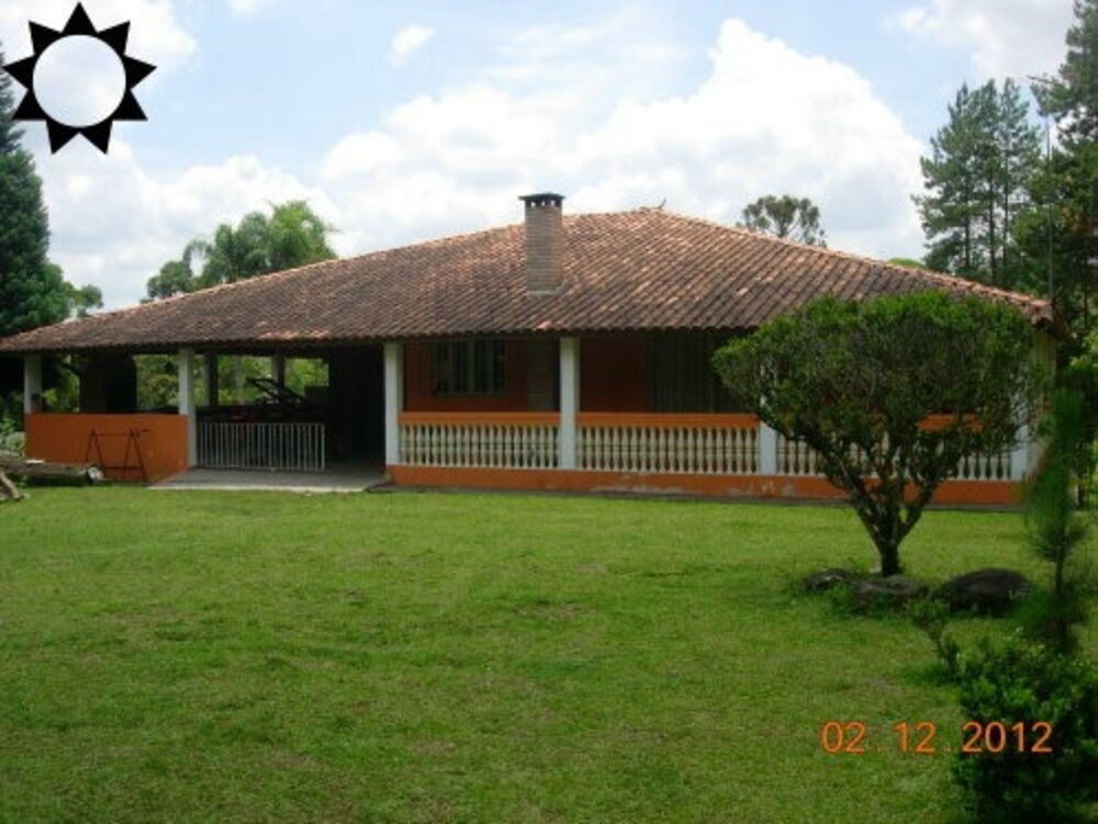 Chácara à venda com 3 quartos, 450m² - Foto 1