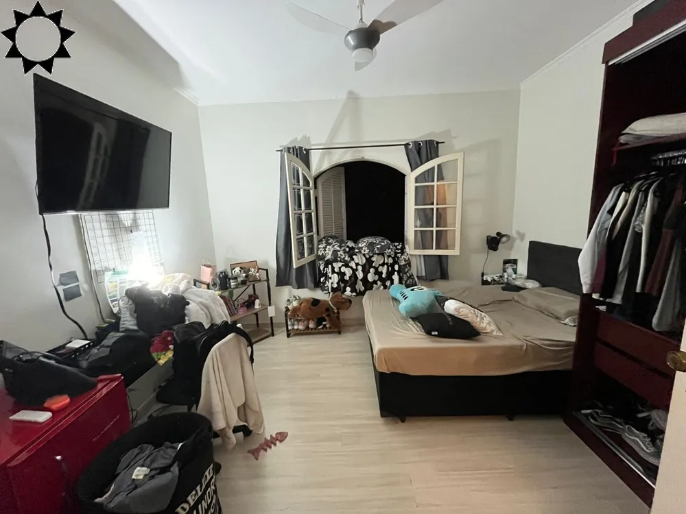 Casa, 4 quartos, 330 m² - Foto 1