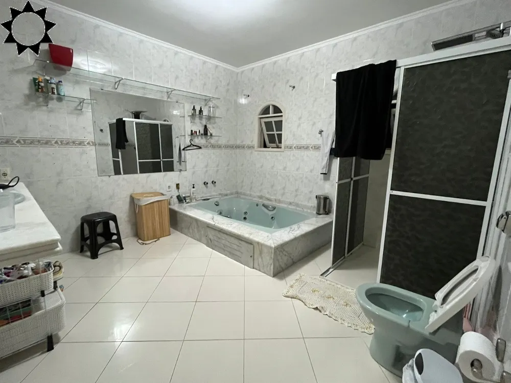 Casa, 4 quartos, 330 m² - Foto 2