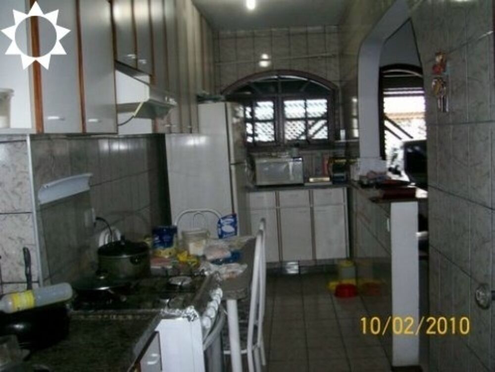 Casa, 4 quartos, 160 m² - Foto 1