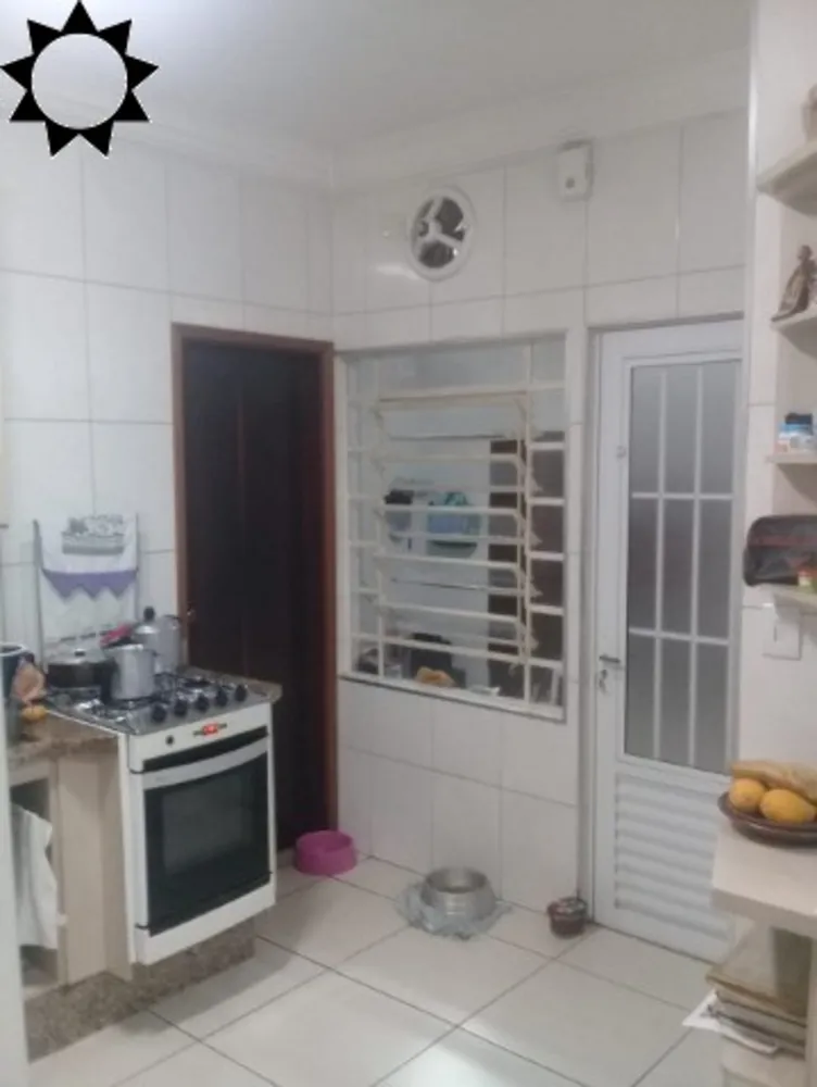 Casa, 3 quartos, 220 m² - Foto 9