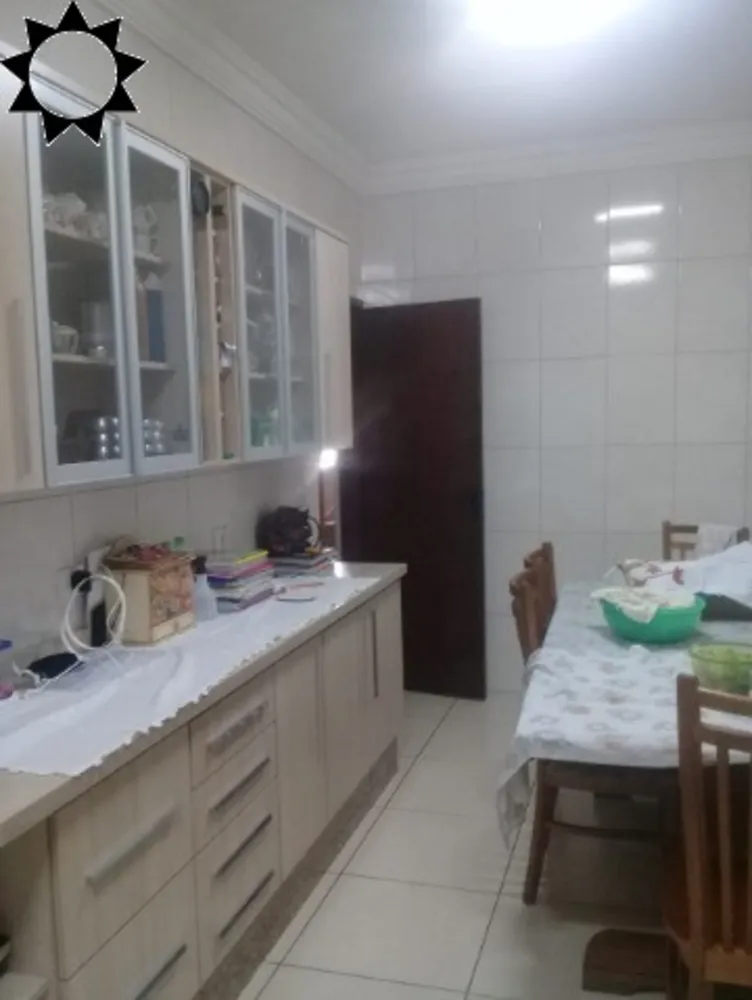 Casa, 3 quartos, 220 m² - Foto 8