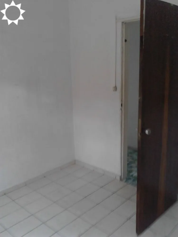 Casa, 1 quarto, 180 m² - Foto 2