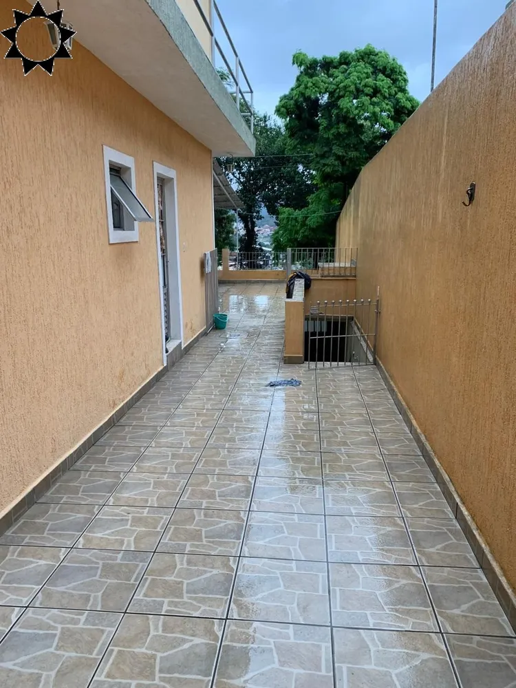 Casa, 3 quartos, 180 m² - Foto 1