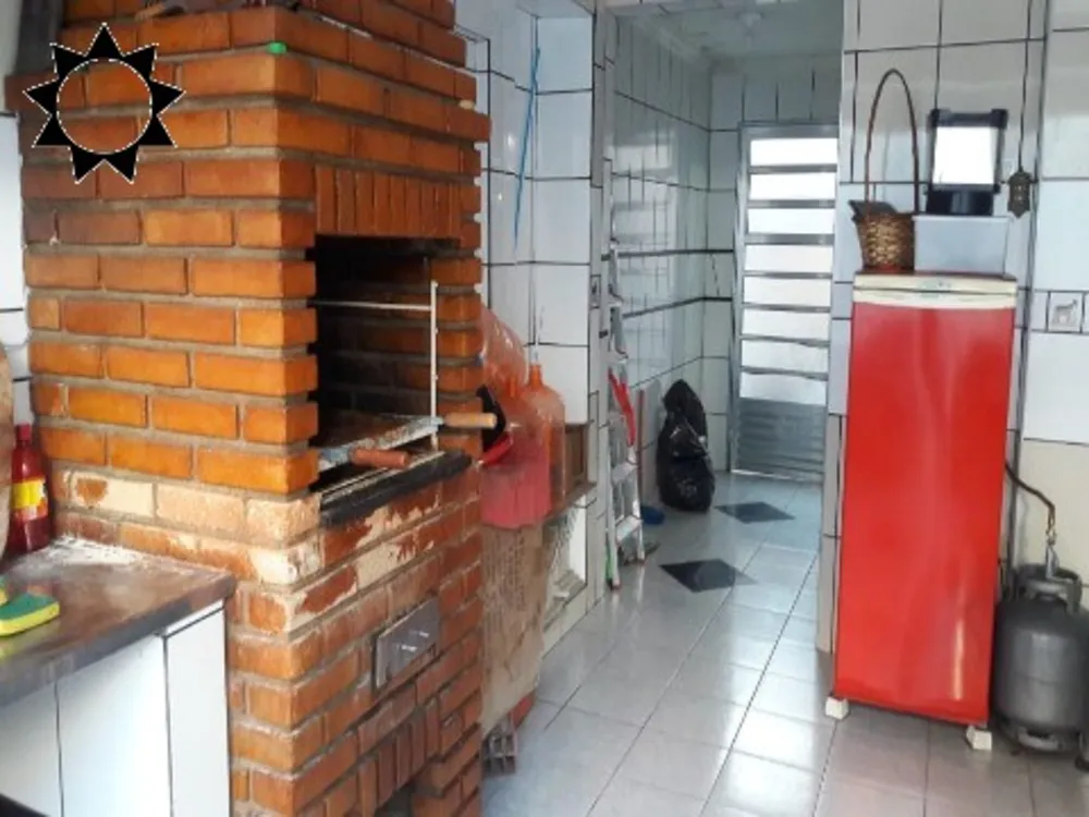 Casa, 3 quartos, 200 m² - Foto 1