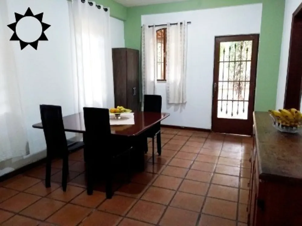 Casa, 3 quartos, 221 m² - Foto 2