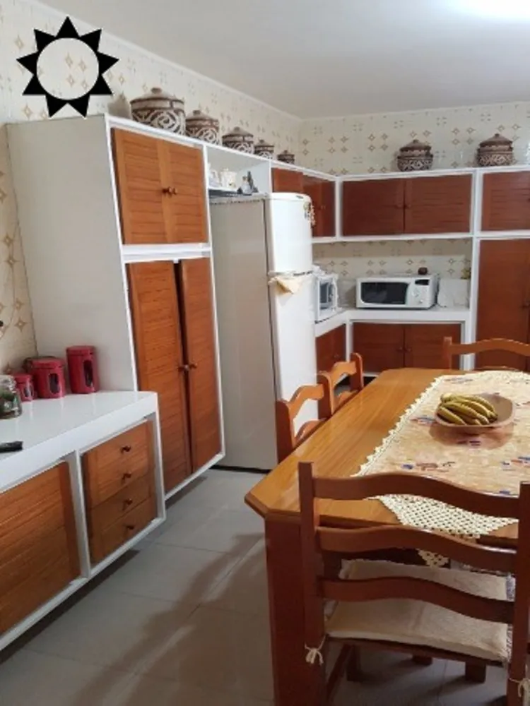 Casa, 3 quartos, 215 m² - Foto 3