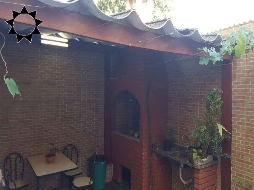 Casa, 3 quartos, 215 m² - Foto 1