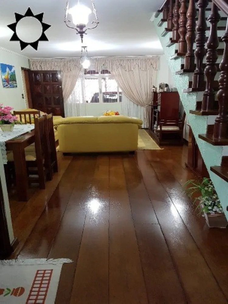 Casa, 3 quartos, 215 m² - Foto 2