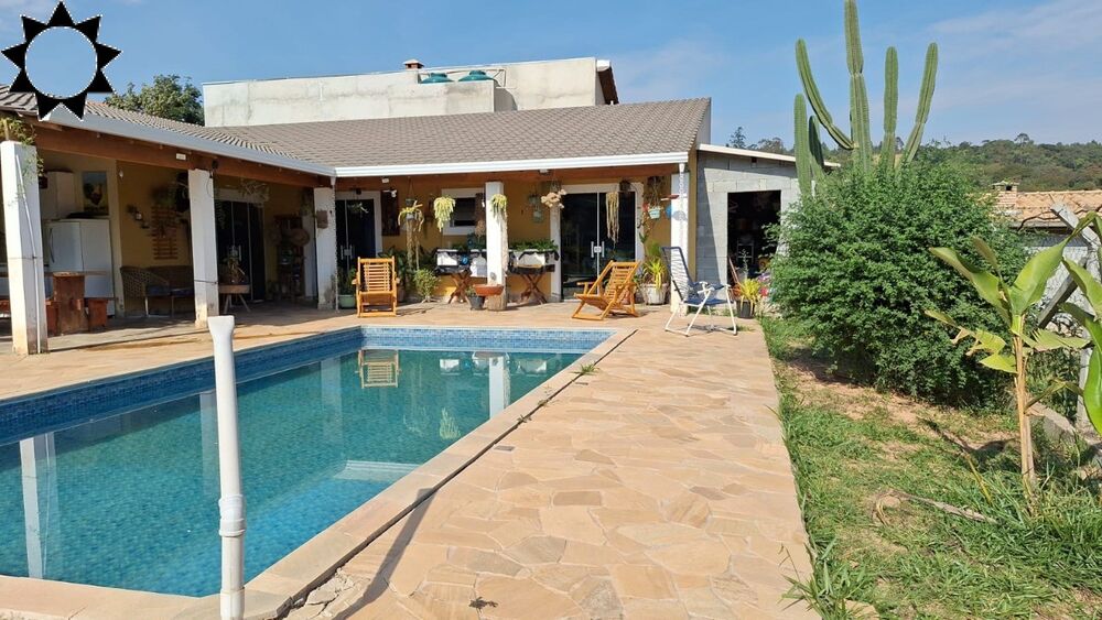Chácara à venda com 3 quartos, 162m² - Foto 2
