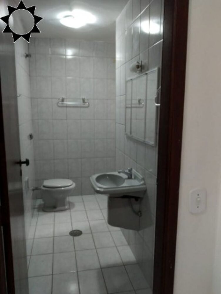 Casa à venda com 4 quartos, 170m² - Foto 6