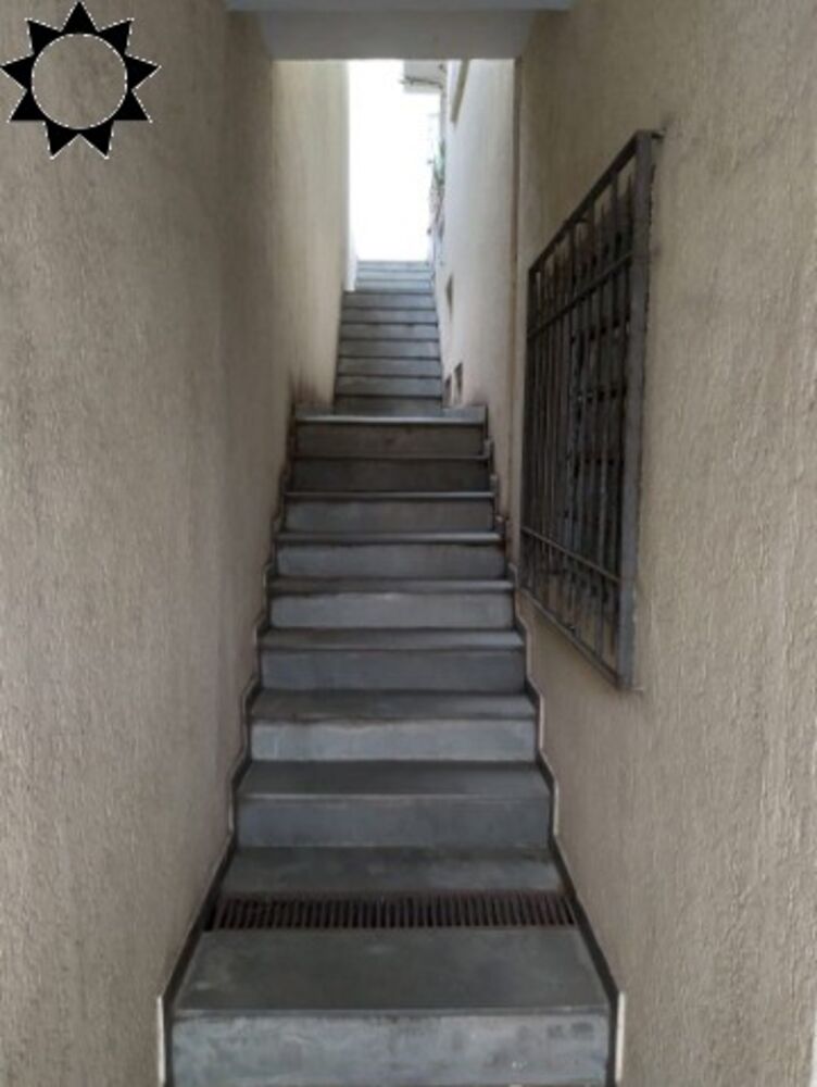 Casa à venda com 4 quartos, 170m² - Foto 4
