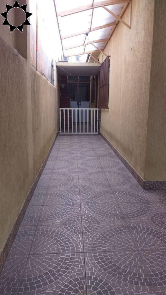 Casa à venda com 2 quartos, 120m² - Foto 2