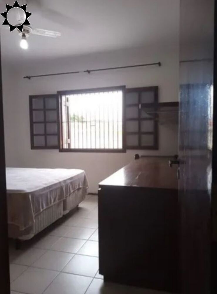 Casa à venda com 3 quartos, 200m² - Foto 4