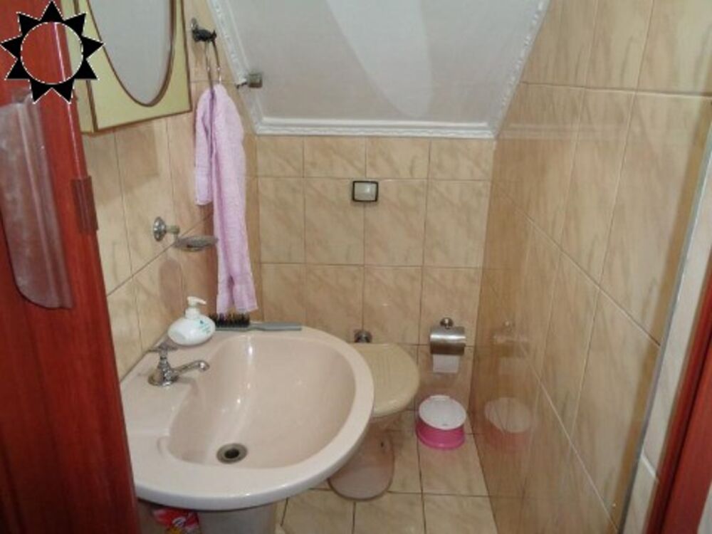 Casa à venda com 3 quartos, 241m² - Foto 4