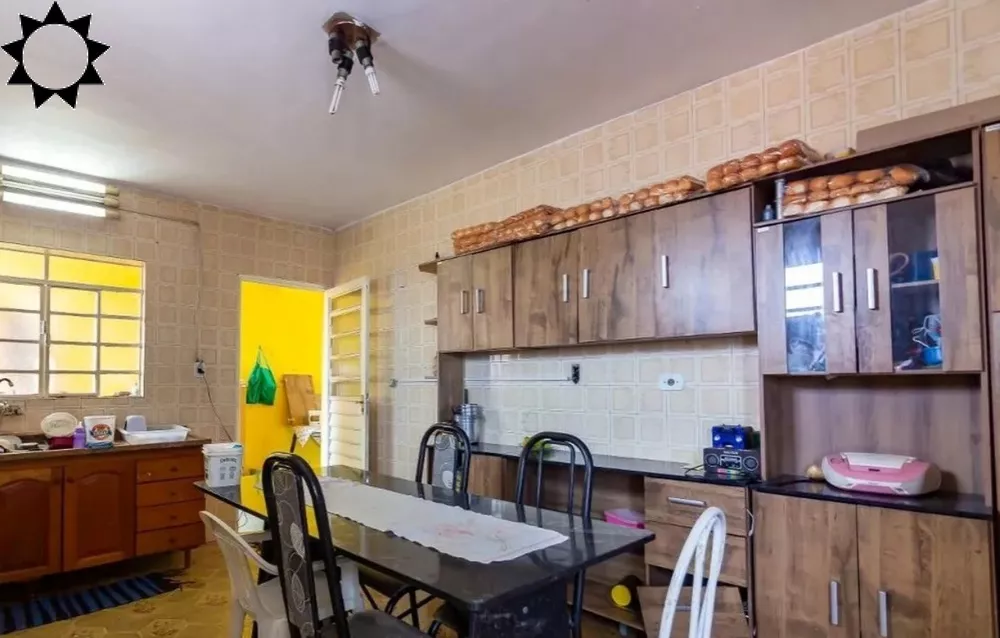 Casa à venda com 5 quartos, 250m² - Foto 5