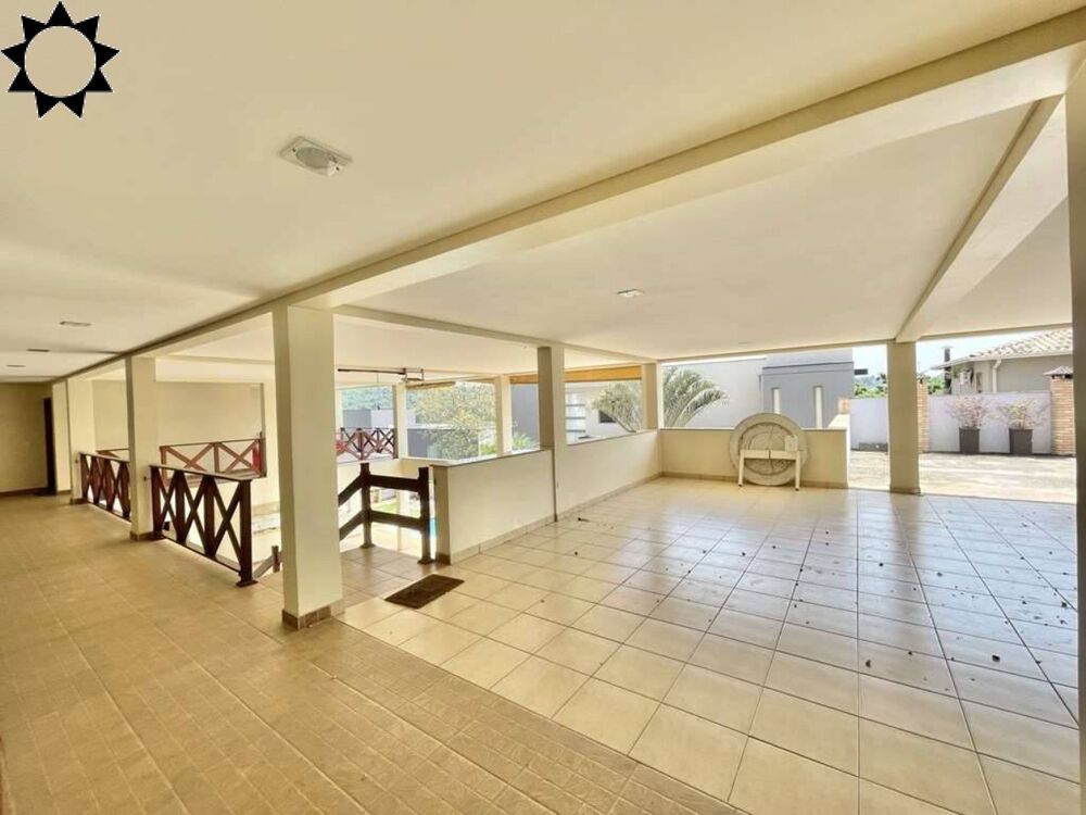 Casa à venda e aluguel com 6 quartos, 1200m² - Foto 3