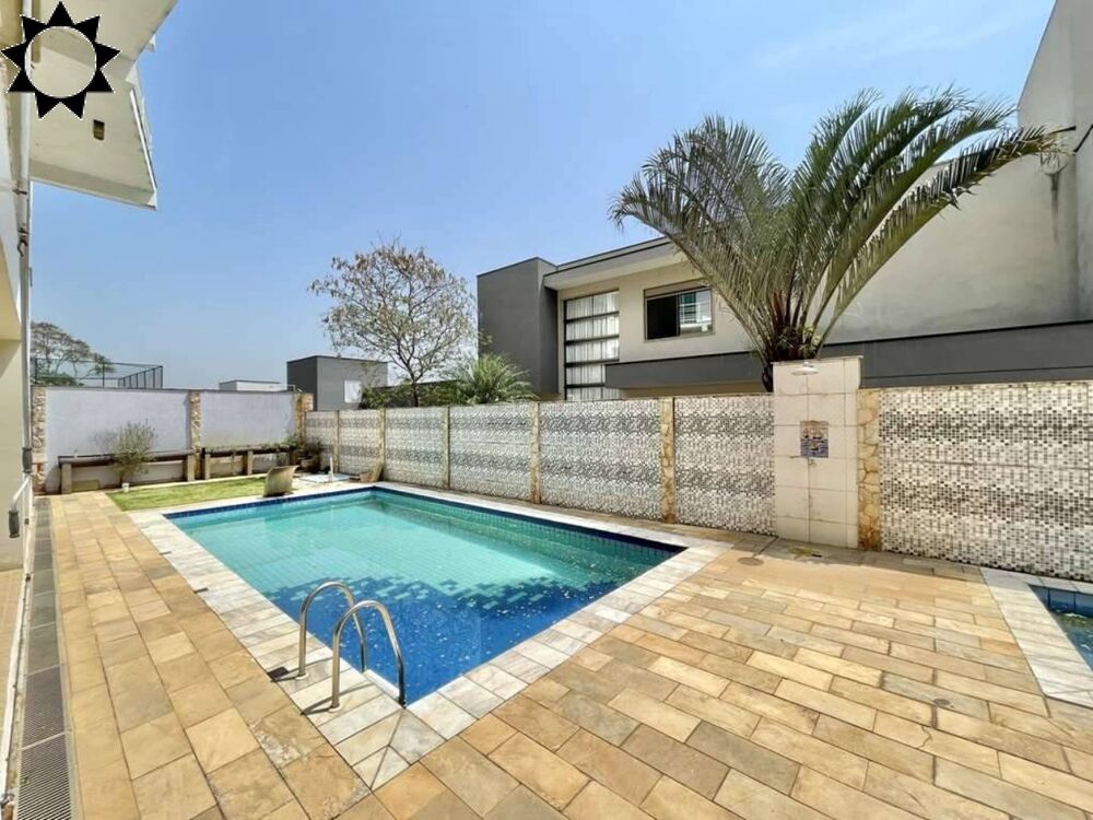 Casa à venda e aluguel com 6 quartos, 1200m² - Foto 2