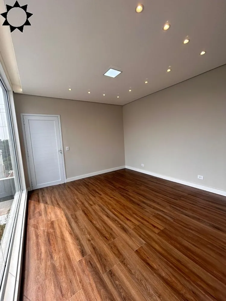 Casa, 3 quartos, 220 m² - Foto 1