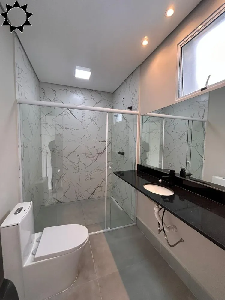 Casa, 3 quartos, 220 m² - Foto 2